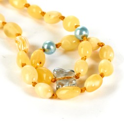 Бусы детские &quot;Бабочка&quot; из Янтаря и перламутра